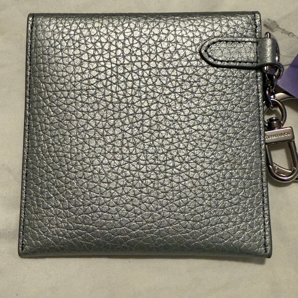 NWT New Tiffany & Co. Return to Tiffany Metallic Silver Key Holder Pouch - Picture 3 of 4